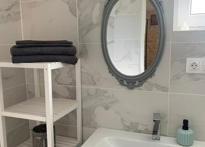 Lilium بيت للعطل *