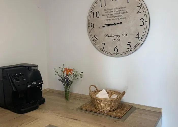 Lilium بيت للعطل *